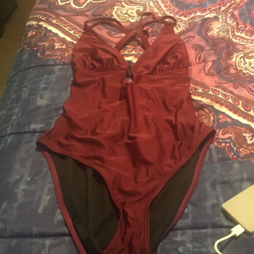 One piece swim suit